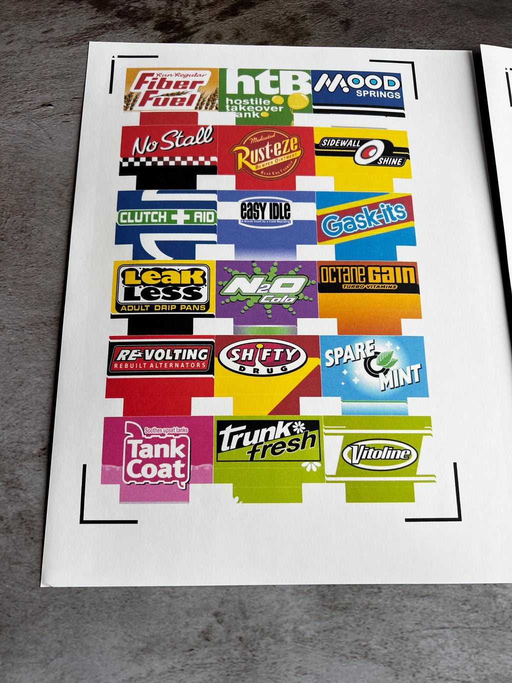 Cars Pit Box w/ Team | Diorama Accessory | Gifts for Him, Gifts for Kids | Cars Lovers, Cars Fans | Cars Collection