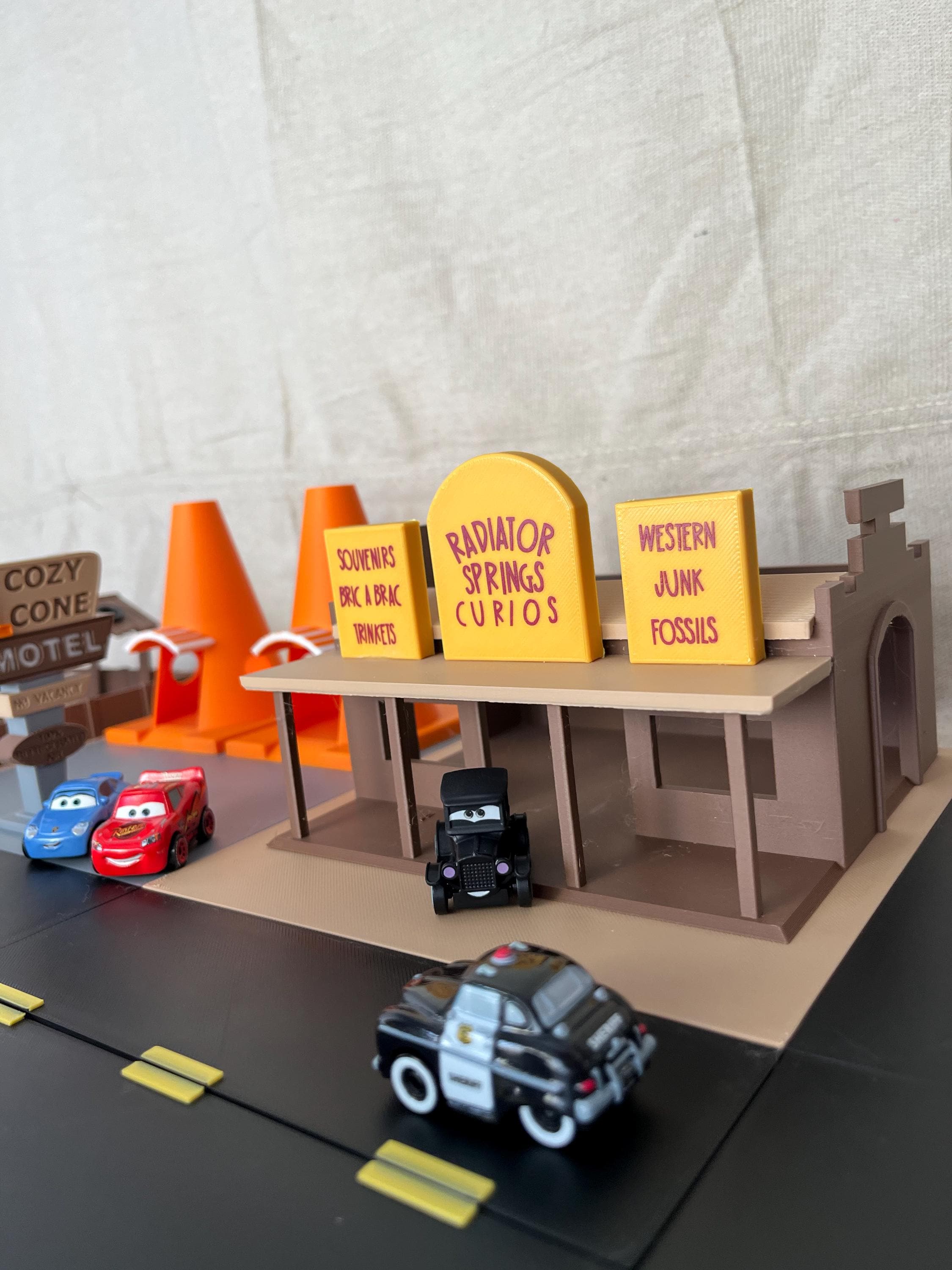Radiator Springs Town Diorama Playset | Route 66 Town | Model Town from the Movie Cars | Mini Town | Gifts for Kids | Two Sizes