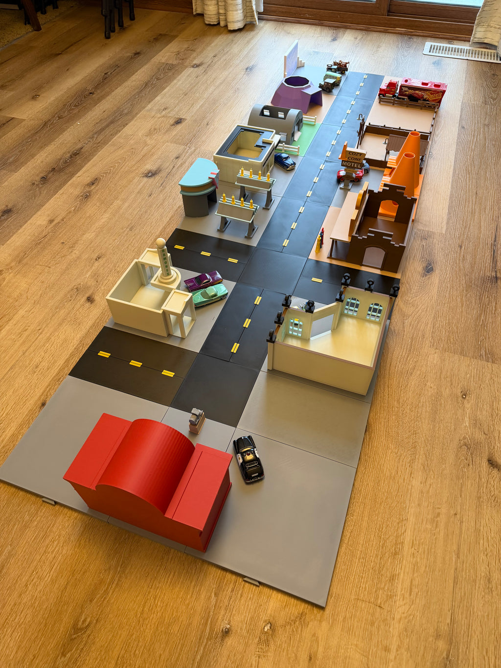 Route 66 Town, Model Town, Retro Body Shop, Paint Studio Playset | Ramone's House of Body Art