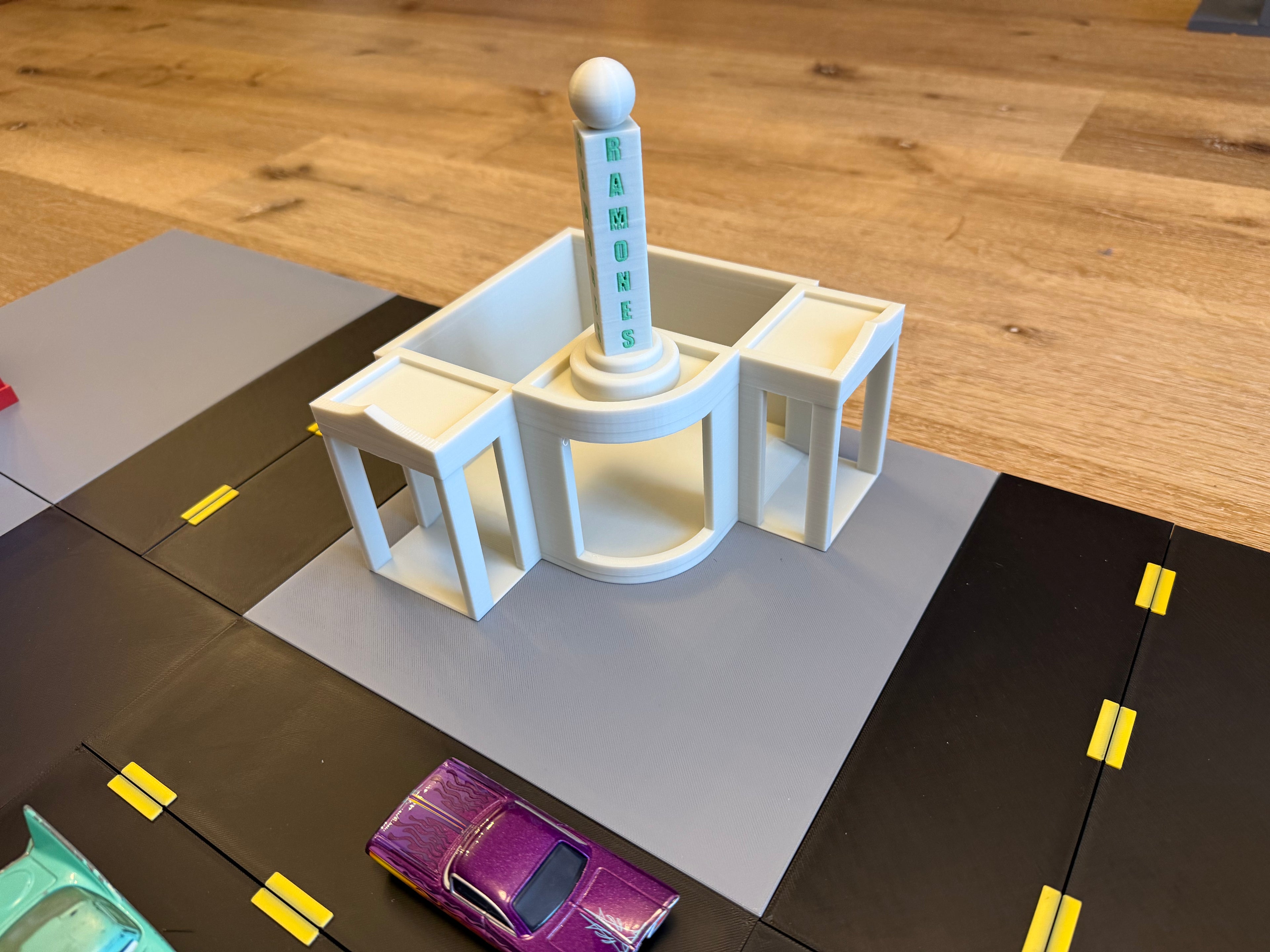 Route 66 Town, Model Town, Retro Body Shop, Paint Studio Playset | Ramone's House of Body Art