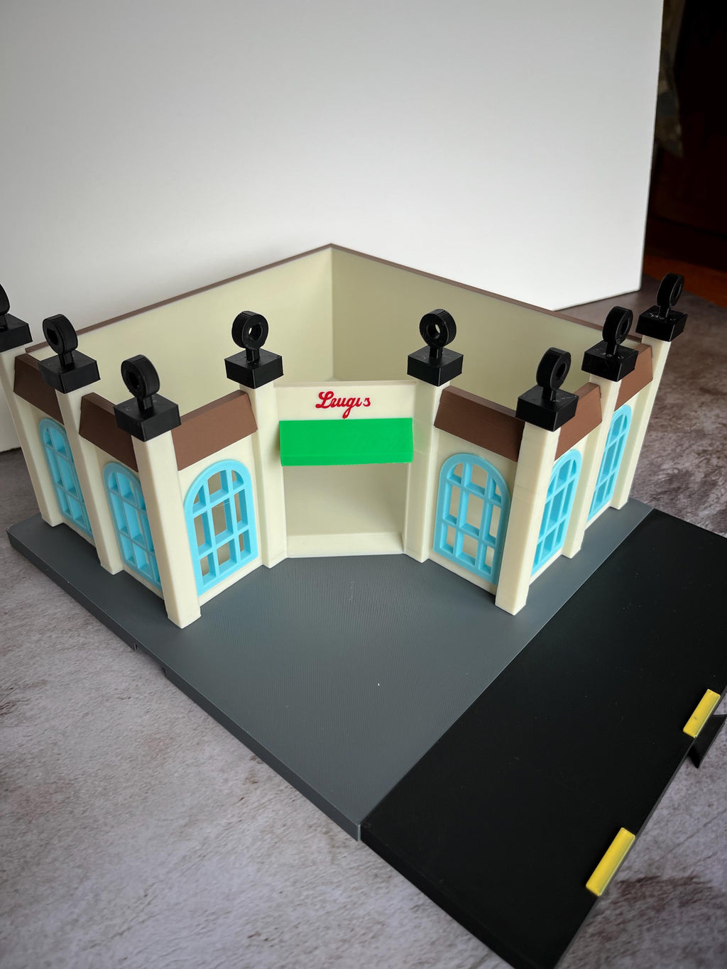 Route 66 Town, Model Town, Tire Shop Playset | Luigi's Casa Della Tires