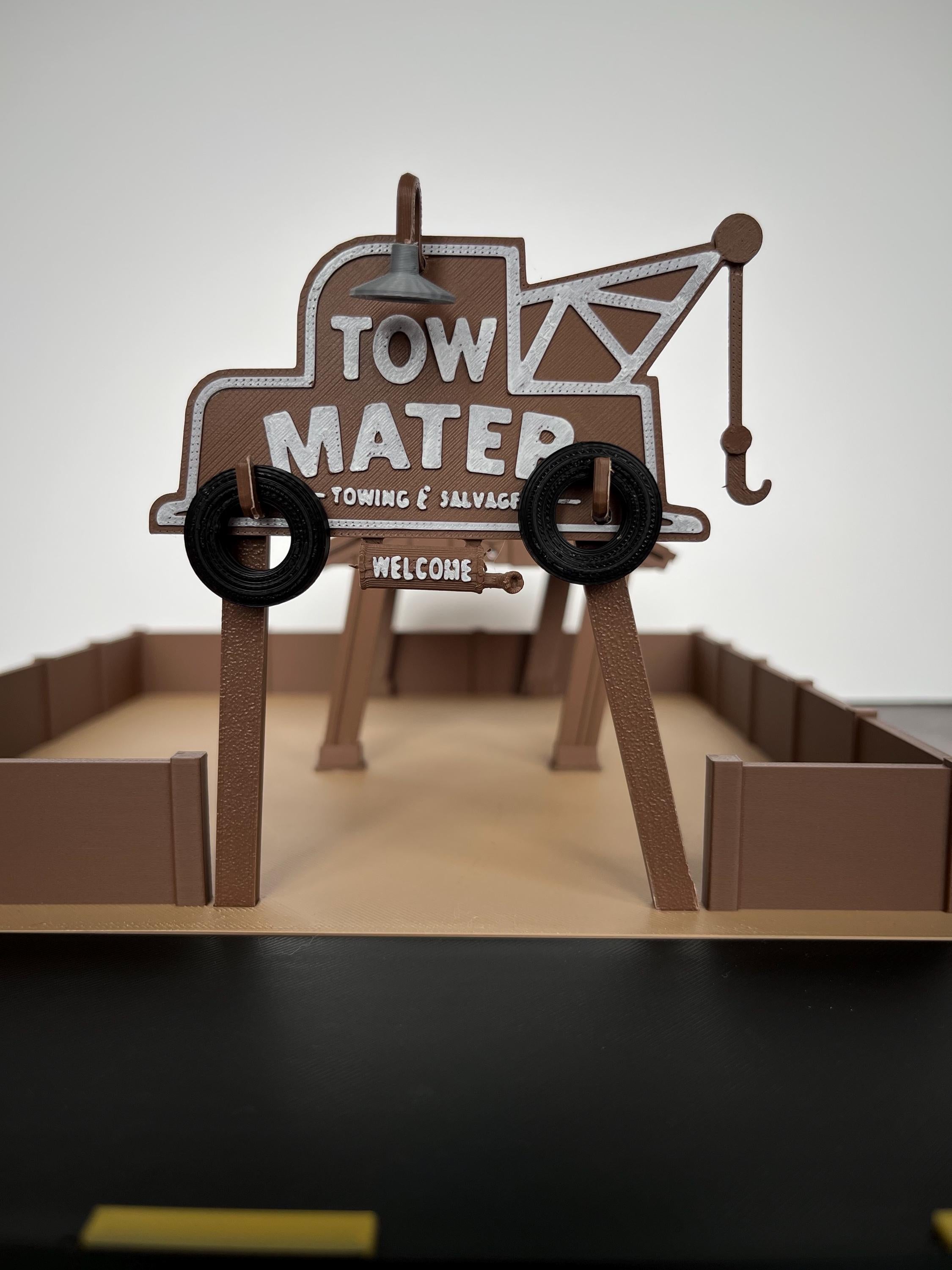 Route 66 Town, Model Town, Junkyard Shack Playset | Tow Mater